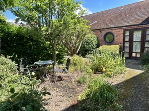 Communal Gardens- click for photo gallery